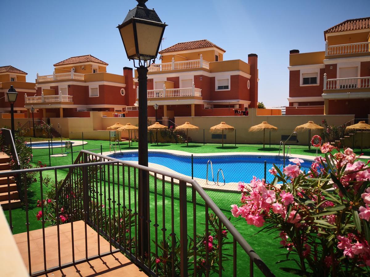 Apartamentos Playamar Ροκέτας ντε Μαρ Εξωτερικό φωτογραφία