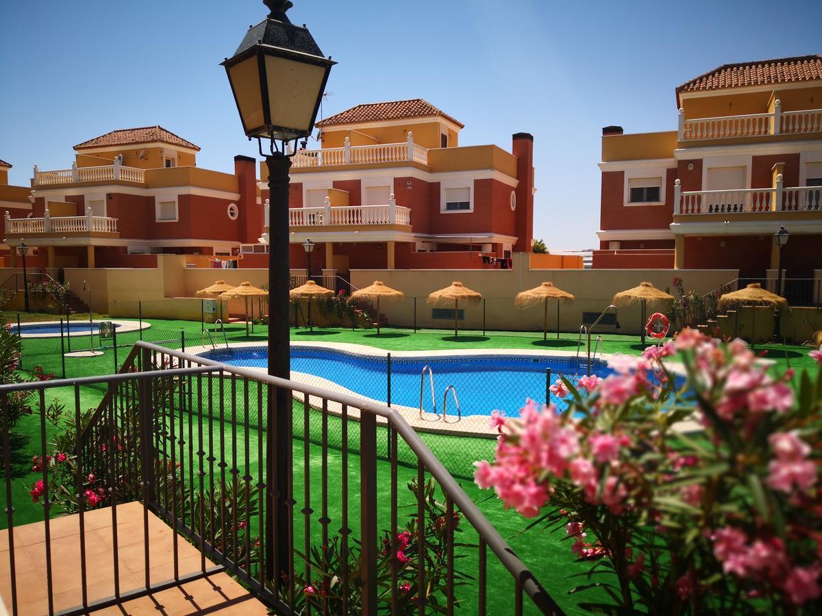 Apartamentos Playamar Ροκέτας ντε Μαρ Εξωτερικό φωτογραφία