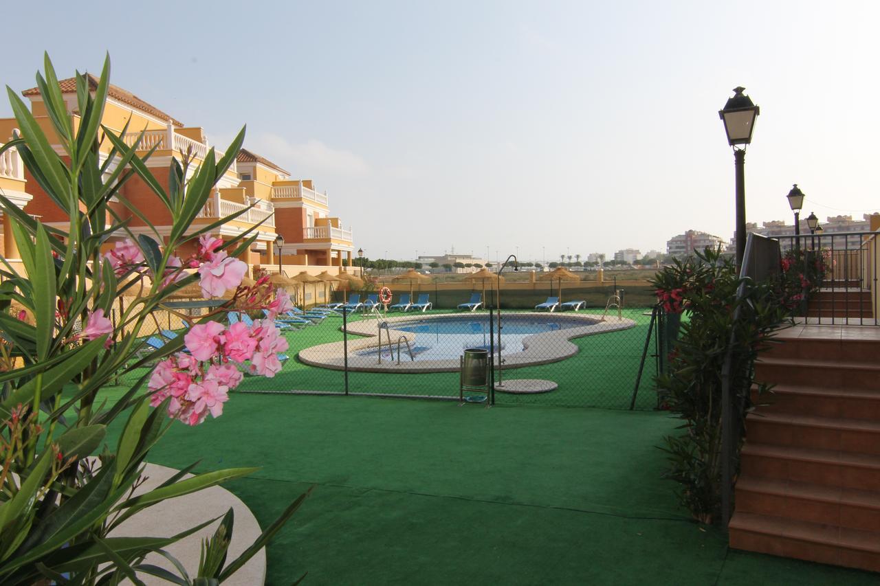 Apartamentos Playamar Ροκέτας ντε Μαρ Εξωτερικό φωτογραφία