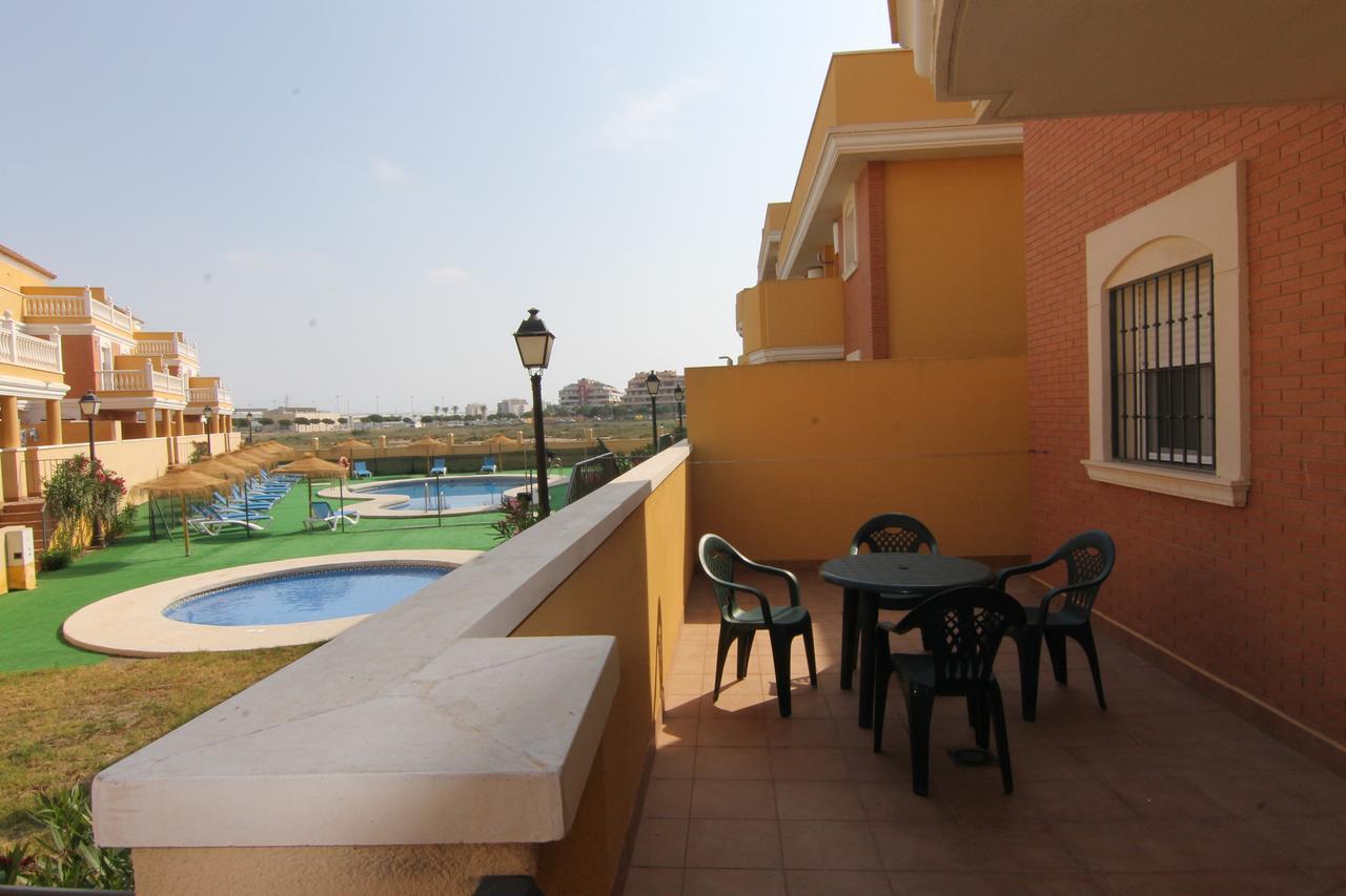 Apartamentos Playamar Ροκέτας ντε Μαρ Εξωτερικό φωτογραφία